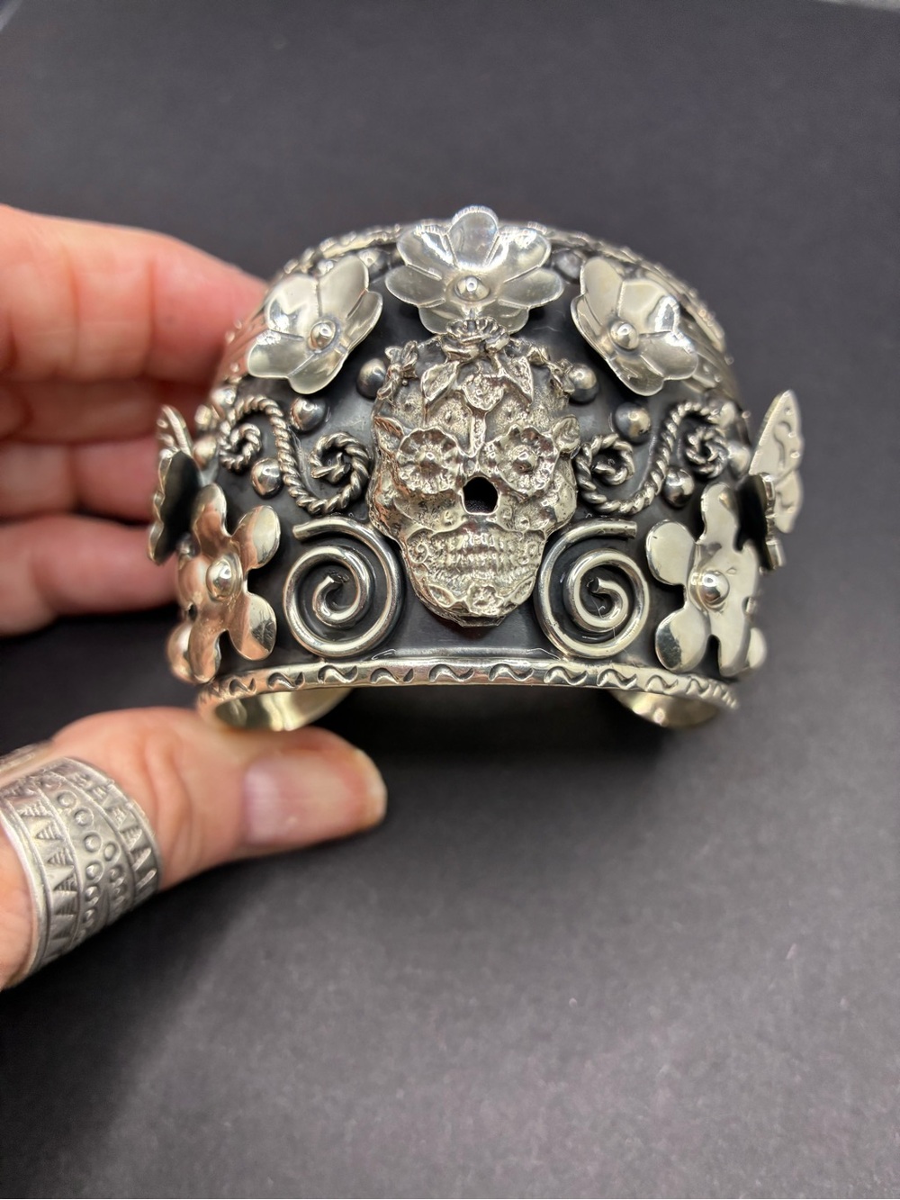 Taxco Silver Floral Sugar Skull Cuff Bracelet - solid Sterling Silver - Picture 4 of 7